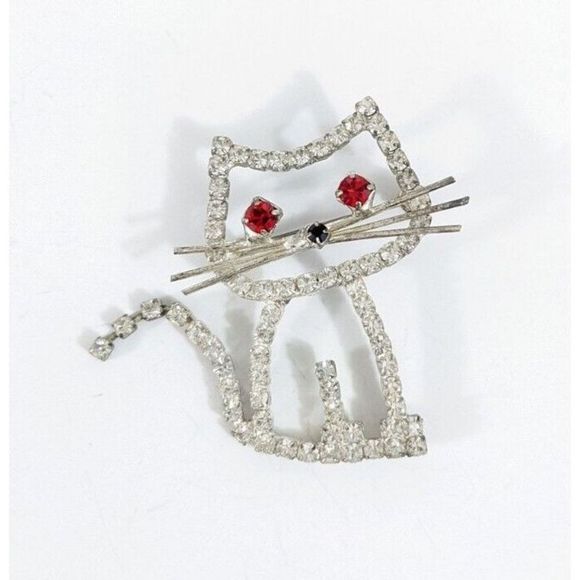 Rhinestone outline Cat brooch - red eyes retro mod pin silver toned - Picture 1 of 5